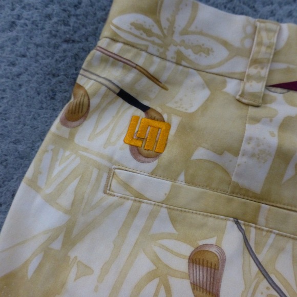 Loudmouth Golf Shorts Mens 36 Tan Floral Golf Club Flag Novelty Print Stretch - Picture 4 of 10